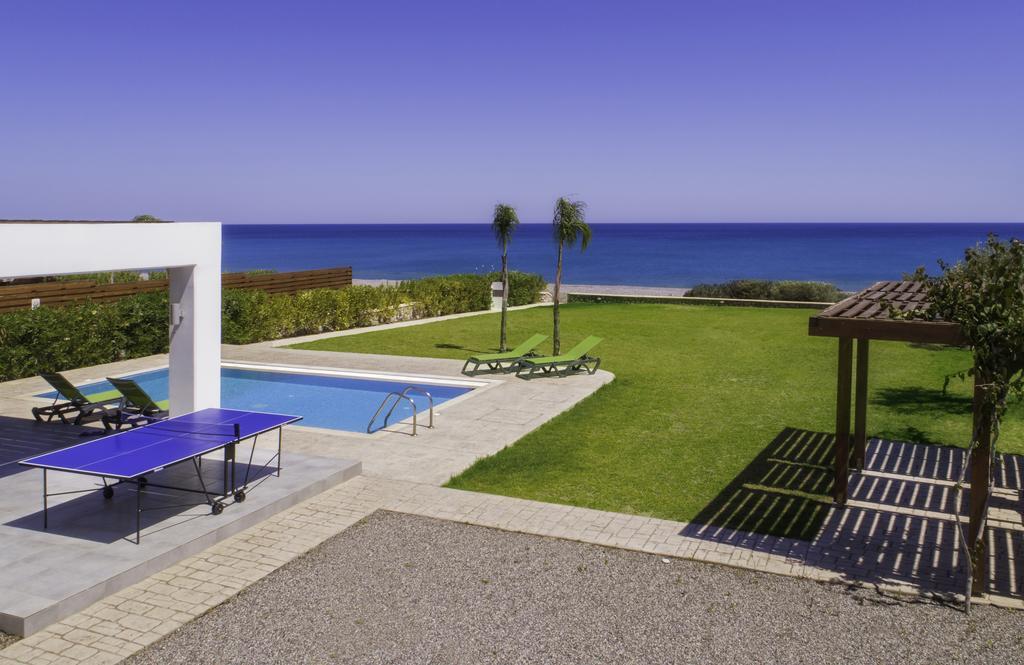 Antonoglou Beach Villas - Waterfront Luxury Retreat Lachaniá Buitenkant foto
