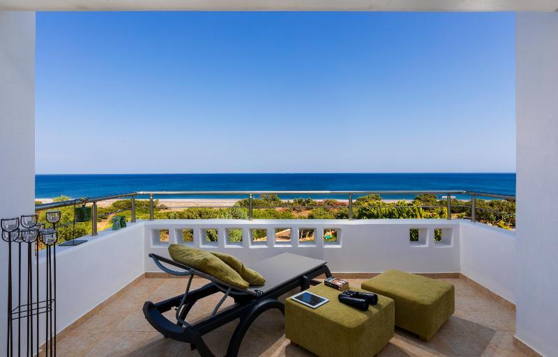 Antonoglou Beach Villas - Waterfront Luxury Retreat Lachaniá Buitenkant foto