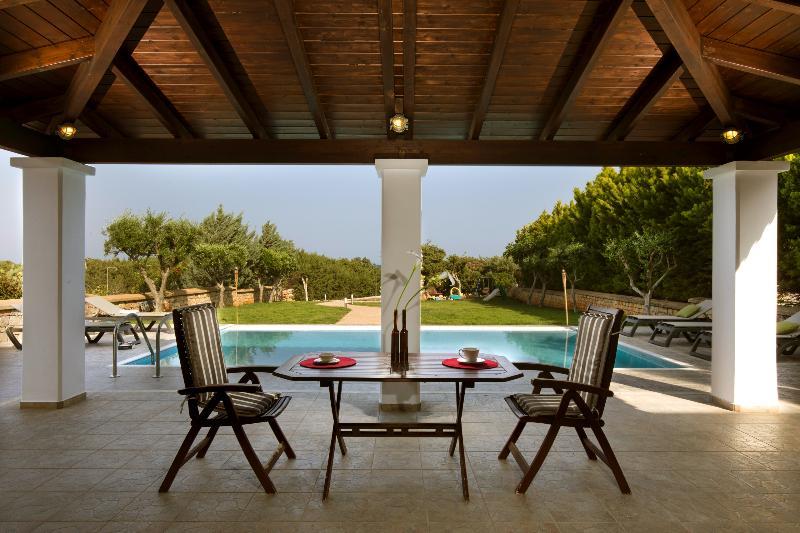 Antonoglou Beach Villas - Waterfront Luxury Retreat Lachaniá Buitenkant foto