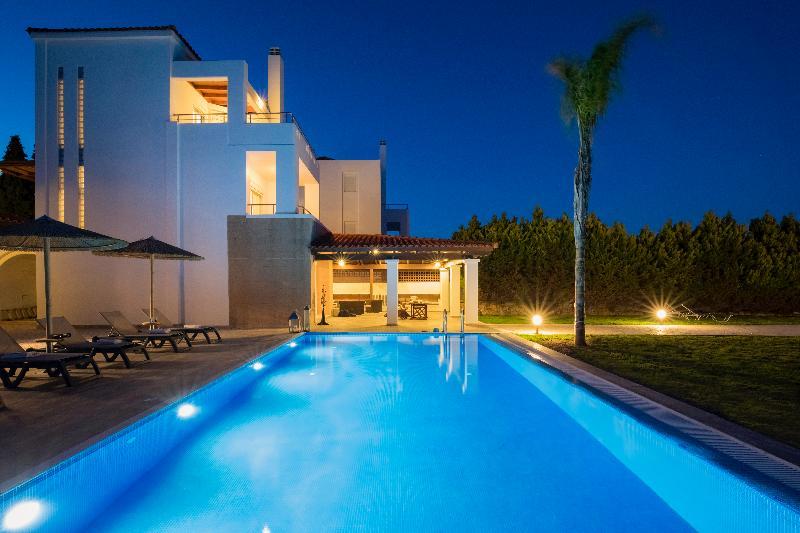 Antonoglou Beach Villas - Waterfront Luxury Retreat Lachaniá Buitenkant foto